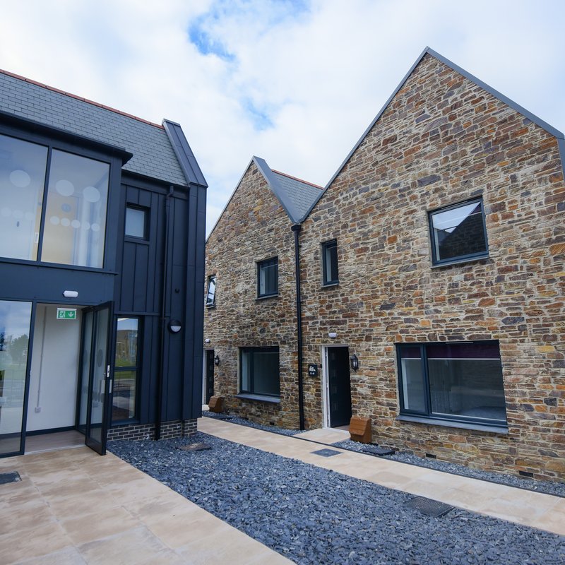 accommodation-options-gallery-chi-winder-front