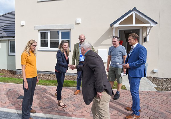 article-Goonhavern-jayne-kirkham-600px